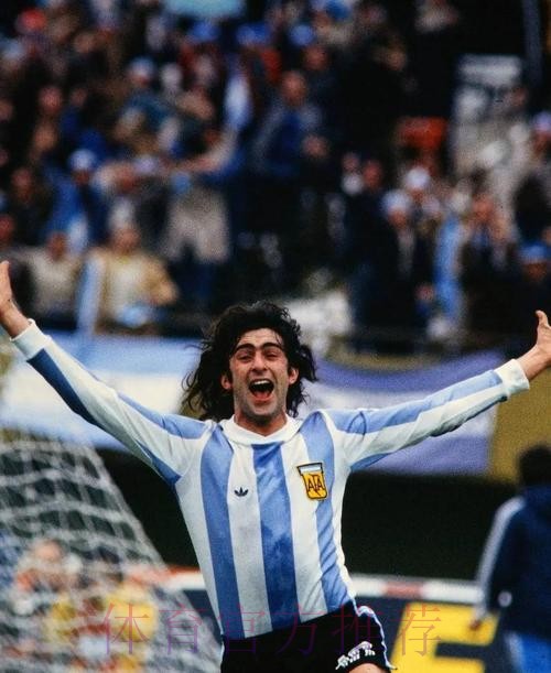 一战成名!阿根廷前锋战皇马上演大四喜 76年第一人